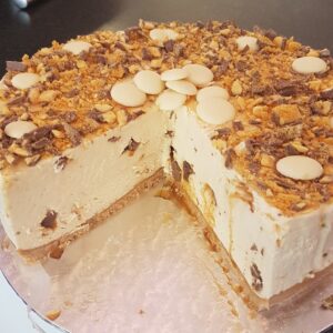 White Chocolate and Honeycomb Cheesecake - Whole Cake